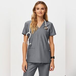 Figs Casma Three Pocket Scrub Top